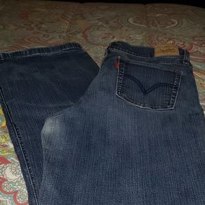 Levi's perfectly slimming bootcut 512